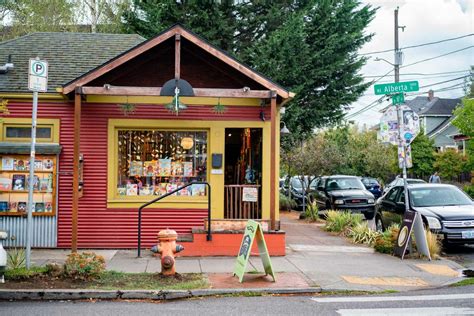 10 Local Portland Bookstores For The Insatiable Book Worm