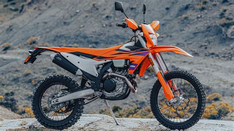 10 Of The Fastest Street Legal Dirt Bikes You Can Get 10 Of The Fastest Street Legal Dirt Bikes You Can Get
