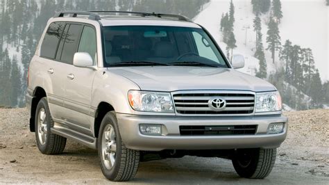 10 Reasons Why The 100 Series Toyota Land Cruiser Was A Perfect Suv