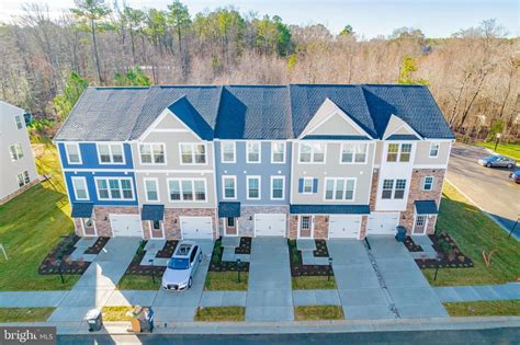 10299 Woodman Rd Glen Allen Va 23060 Townhome Rentals In Glen Allen