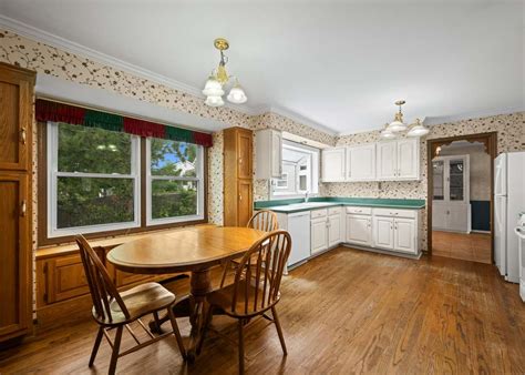 1054 Shady Tree Ln Wheeling Il 60090 Redfin