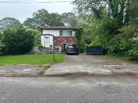 1181 Ocean Avenue Bay Shore Ny 11706 Suffolk County Auction Com 1181 Ocean Avenue Bay Shore Ny 11706 Suffolk County Auction Com