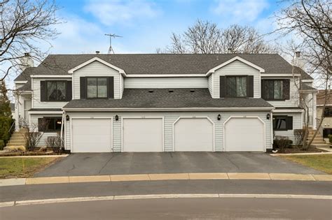 126 Manchester Ct Schaumburg Il 60193 Redfin