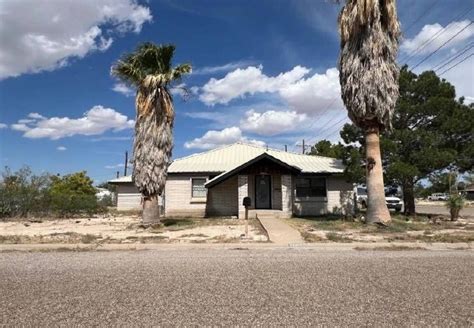 1600 N Young St Fort Stockton Tx 79735