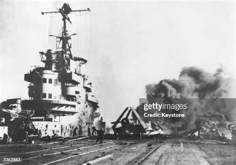 182 World War 2 Kamikaze Stock Photos High Res Pictures And Images