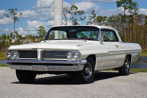 Discover the Charm and History of the 1962 Pontiac Catalina