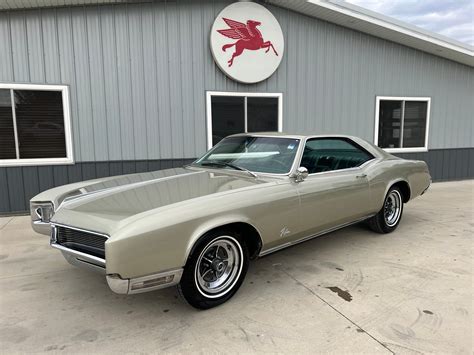1966 Buick Riviera: A Classic Guide to Its History and Value