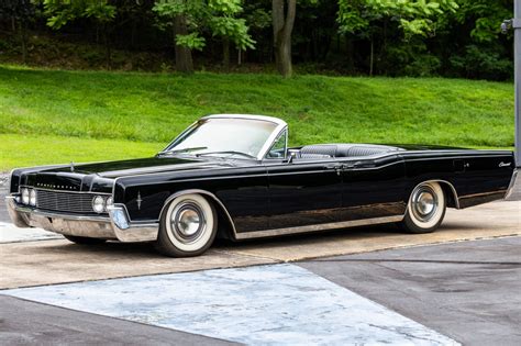 Discover the Timeless Elegance of the 1966 Lincoln Continental Convertible