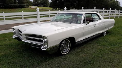Discover the Classic Charm of the 1966 Pontiac Bonneville