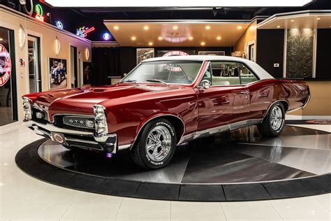 1967 Pontiac Gto A Profile Of A Muscle Car Howstuffworks 1967 Pontiac Gto A Profile Of A Muscle Car Howstuffworks