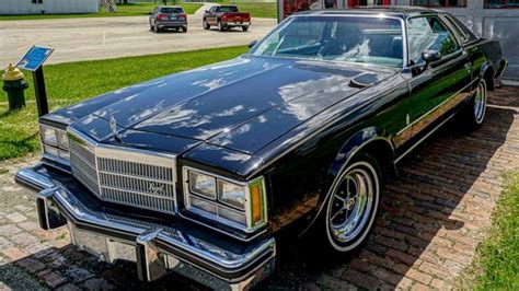 1977 Buick Regal 1St Gen Market Classic Com