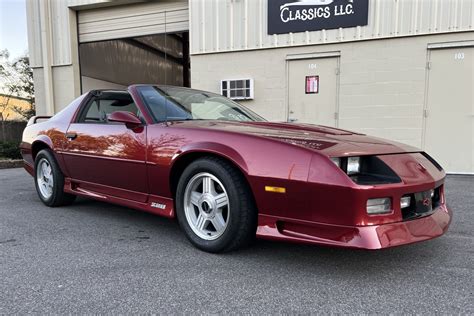 1989 1992 Chevrolet Camaro Rs When Looks Are Everything Autopolis