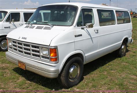 1989 Dodge B350 Catalog And Classic Car Guide Ratings And Features Metro Moulded Parts Inc