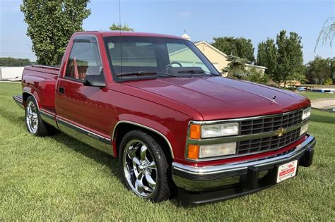 Discover the Best Features of the 1990 Chevy 1500