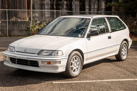 The Ultimate Guide to the 1990 Honda Civic Hatchback History and Value