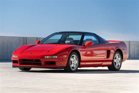 Discover the Timeless Appeal of the 1990s Acura NSX