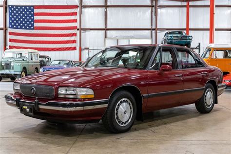 Classic Comfort and Style: Exploring the 1992 Buick LeSabre