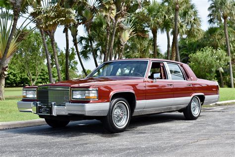 Discover the Classic Charm of the 1992 Cadillac Brougham