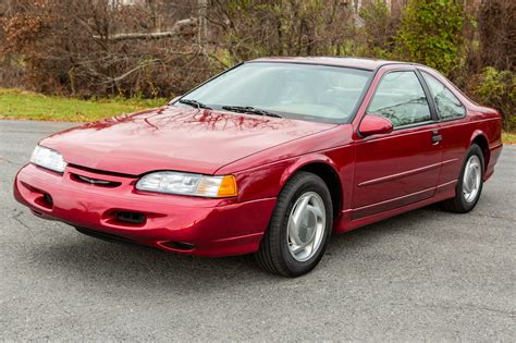 Discover the Classic Appeal of the 1995 Ford Thunderbird