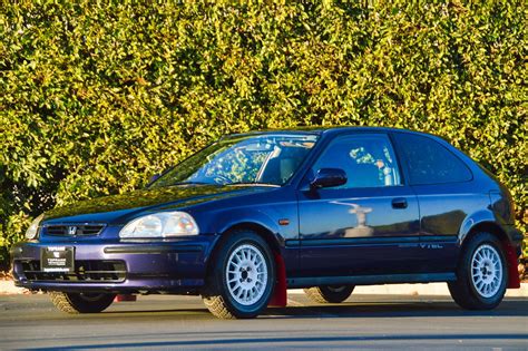 Discover the Timeless Charm of the 1996 Honda Civic