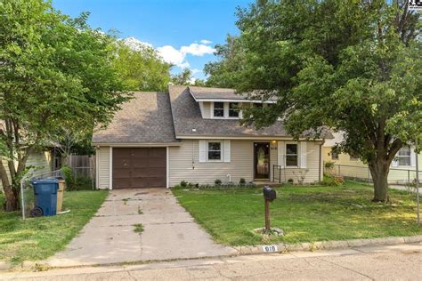 2 Bedroom Homes For Sale In Hutchinson Ks Realtor Com 2 Bedroom Homes For Sale In Hutchinson Ks Realtor Com