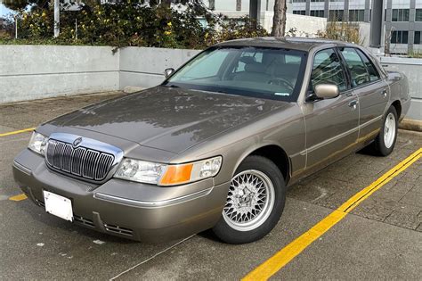 2002 Mercury Grand Marquis Lse Sedan 4 6L V8 Auto 2002 Mercury Grand Marquis Lse Sedan 4 6L V8 Auto