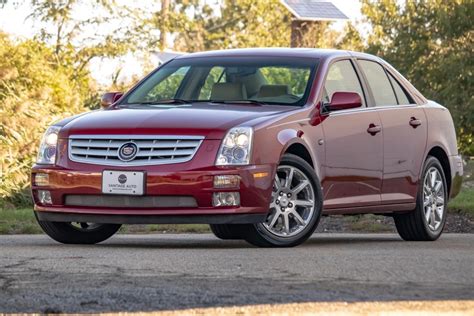Discover the Finest Features of the 2005 Cadillac STS