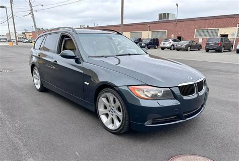 2006 BMW 325xi Review: Specs, Performance, and Buying Tips