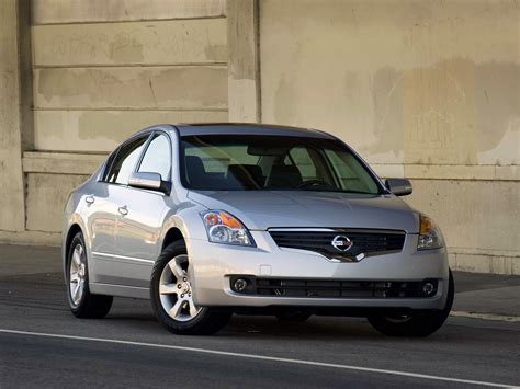 2007 Altima Sedan: A Complete Buyer’s Guide and Review