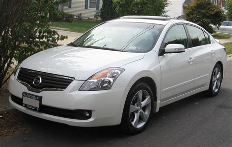 2008 Altima: A Comprehensive Review of Performance, Features, and Value