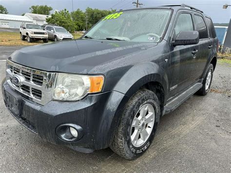 Comprehensive Overview of the 2008 Ford Escape XLT Features and Performance