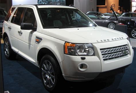 2008 Land Rover LR2: Complete Buyer’s Guide and Key Features