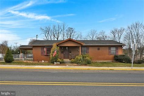 201 Dock St Schuylkill Haven Pa 17972 27 Photos Movoto