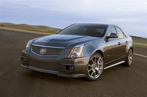 2010 CTS: A Comprehensive Review of Performance and Features