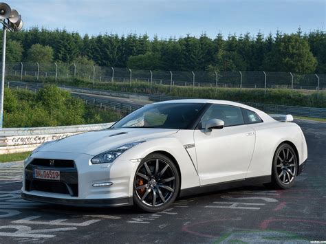 2010 GTR: The Ultimate Guide to Its Performance and Features