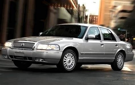 2010 Mercury Grand Marquis Review Ratings Edmunds 2010 Mercury Grand Marquis Review Ratings Edmunds
