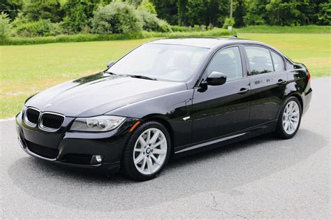 2011 BMW 328i Sedan Review: Specs, Performance & Pricing
