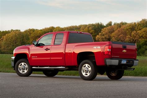 2011 Chevrolet Silverado 2500HD Review: Specs, Features, and Performance