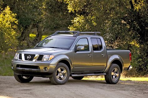 2011 Nissan Frontier: Features, Specs, and Buying Guide