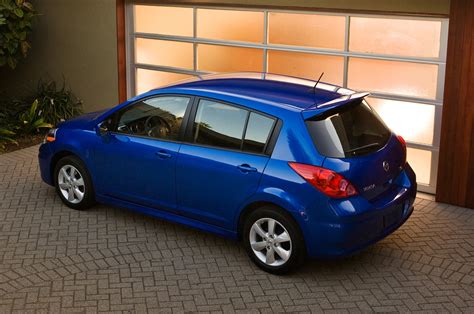 2011 Nissan Versa Review Expert Insights Pricing And Trims 2011 Nissan Versa Review Expert Insights Pricing And Trims