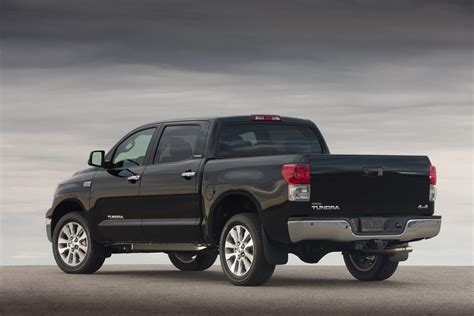 2011 Toyota Tundra: Complete Buyer’s Guide and Review
