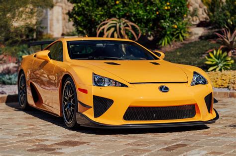 2012 LFA: A Complete Review of Lexus's Exclusive Supercar