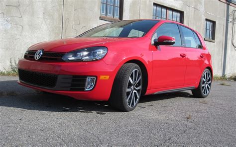 2012 Volkswagen Golf Gti Germany S Premier Hot Hatch Finally Reaches Maturity The Car Guide 2012 Volkswagen Golf Gti Germany S Premier Hot Hatch Finally Reaches Maturity The Car Guide