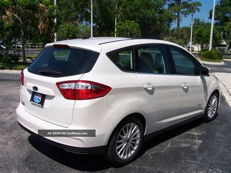 2013 Ford C-Max Review: Features, Performance, and Buying Tips