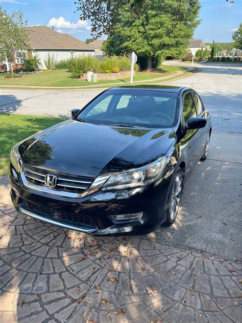 Discover the Features and Performance of the 2013 Honda Sport Sedan