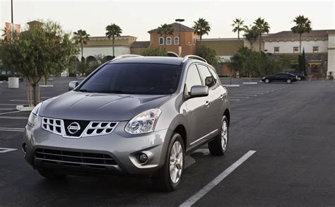 2013 Nissan Rogue Crossover Review: Specs, Performance, and Features