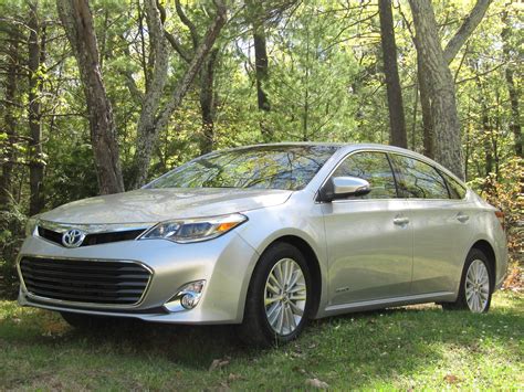 2013 Toyota Avalon Hybrid Real Mom Reviews 2013 Toyota Avalon Hybrid Real Mom Reviews