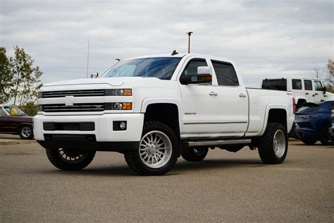 Top Benefits of Owning a 2015 Chevy Silverado 2500HD
