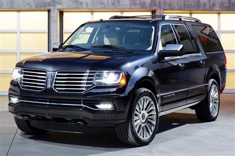 2015 Lincoln Navigator: Complete Buyer’s Guide and Review