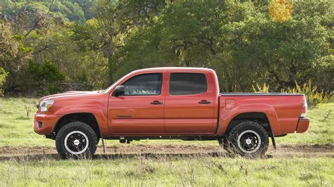 2015 Toyota Tacoma Trd Pro Review Autoevolution 2015 Toyota Tacoma Trd Pro Review Autoevolution